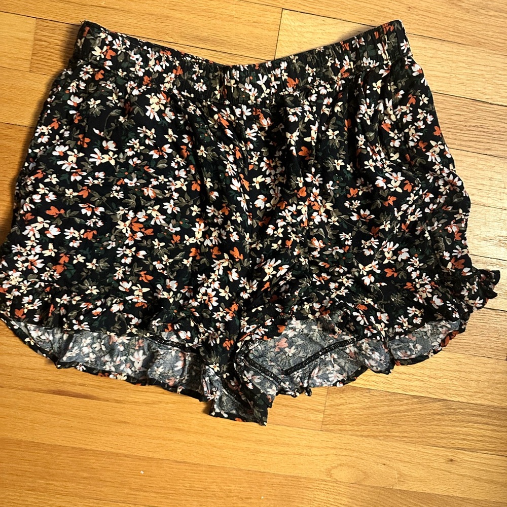 Abercrombie & Fitch Ruffle Floral Shorts